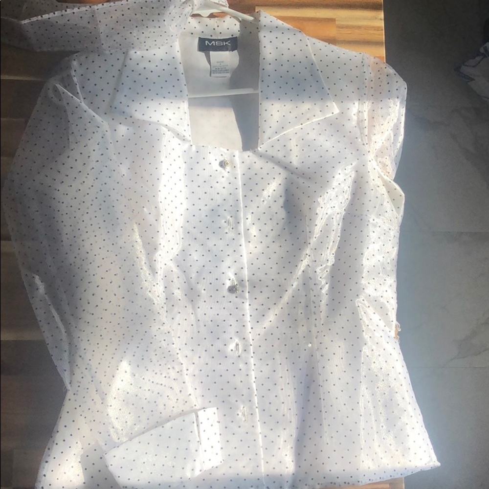Women’s shirt